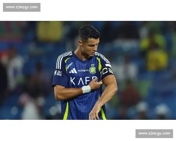 历史性逆转！新月主席泪洒球员通道 拥抱英雄将士创亚洲纪录