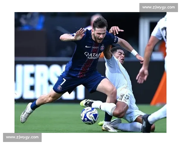 诺伊尔七次扑救 + 凯恩双响，拜仁 4-2 晋级世俱杯八强战巴黎