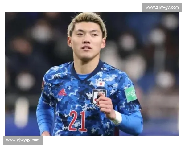 足坛喜事！堂安律大婚 日本国脚齐聚 美妆博主娇妻亮相